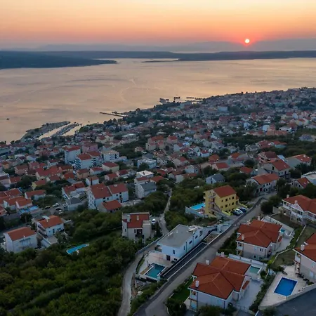 Stunning In Feriehus Crikvenica